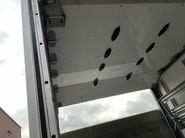 Iveco daily 35c14 koelwagen - bedrijfswagen (schade) - afbeelding 3 van  12