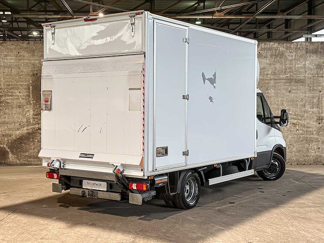 Iveco daily 35c16h 2.3 375 154pk 2022 (origineel-nl+1e eigenaar), vsh-30-n - afbeelding 39 van  42