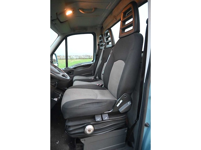 Iveco daily 35c17 300 be-trekker met bunk bu7500 - 10 meter trailer - afbeelding 31 van  44