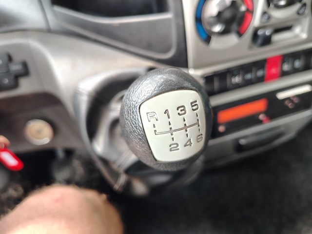 Iveco daily 35c17 eev 300 bedrijfswagen - afbeelding 9 van  18