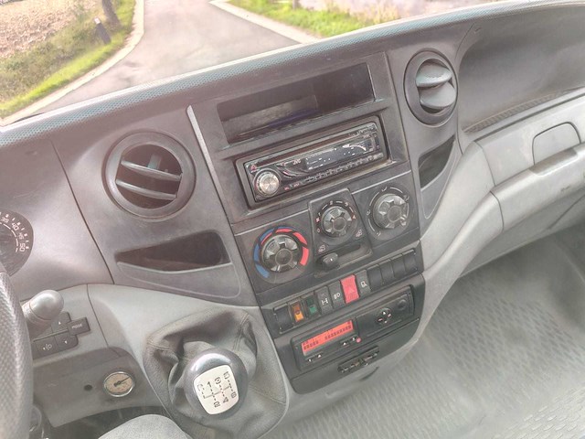 Iveco daily 35c18 300 bedrijfswagen - afbeelding 17 van  19