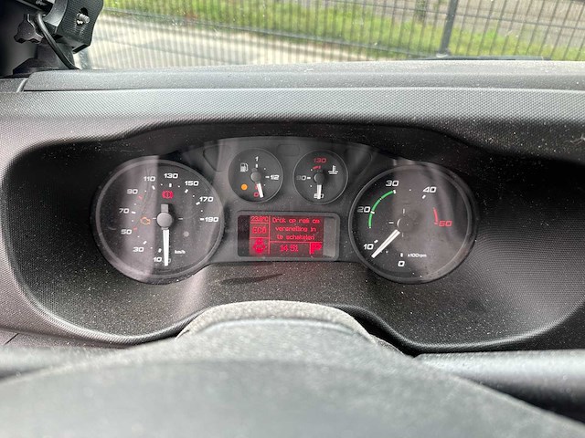 Iveco daily 35s11v 2.3 410 h3 106pk 2016 (origineel-nl) automaat, vt-330-s - afbeelding 5 van  37