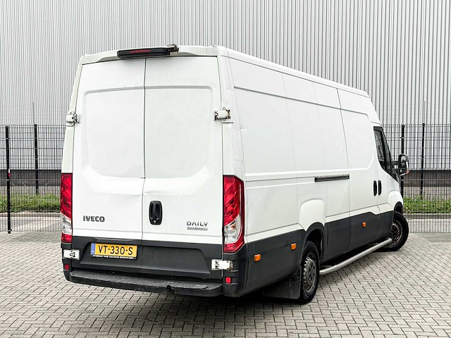 Iveco daily 35s11v 2.3 410 h3 106pk 2016 (origineel-nl) automaat, vt-330-s - afbeelding 33 van  37