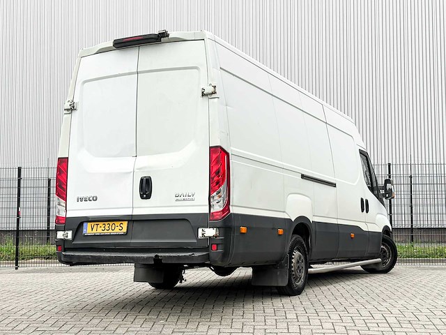 Iveco daily 35s11v 2.3 410 h3 106pk 2016 (origineel-nl) automaat, vt-330-s - afbeelding 34 van  37