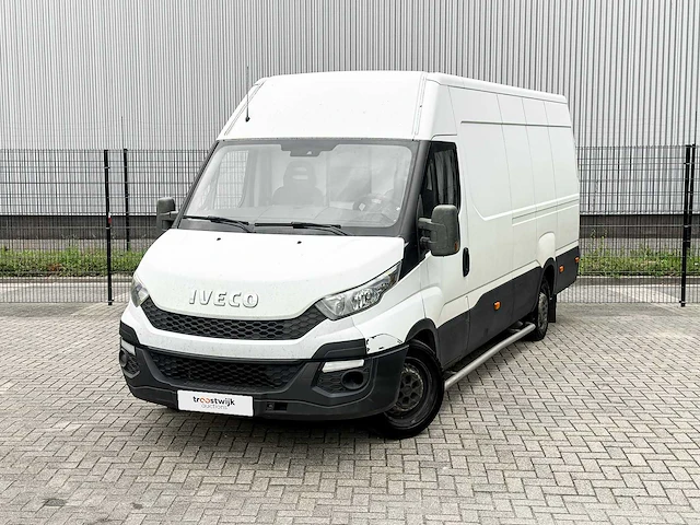 Iveco daily 35s11v 2.3 410 h3 106pk 2016 (origineel-nl) automaat, vt-330-s - afbeelding 21 van  37
