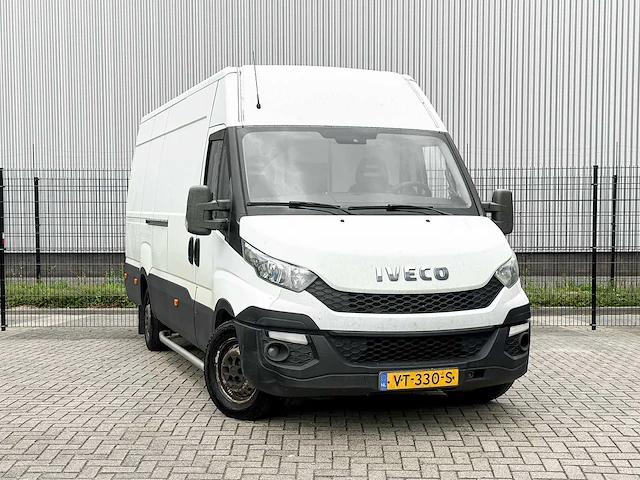 Iveco daily 35s11v 2.3 410 h3 106pk 2016 (origineel-nl) automaat, vt-330-s - afbeelding 33 van  37