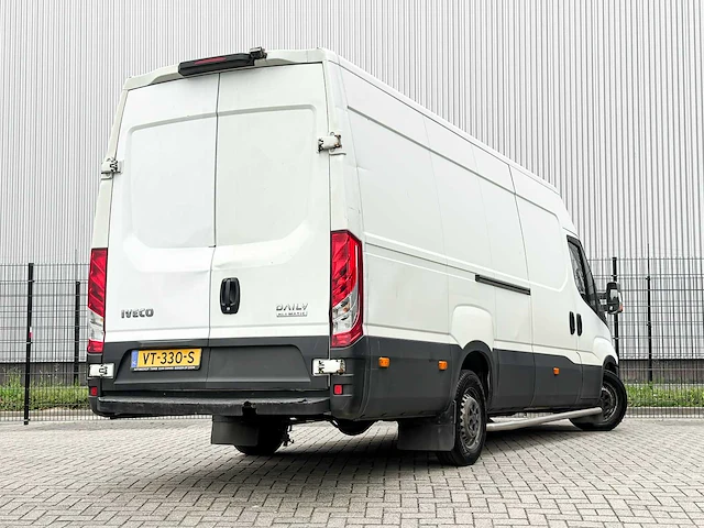 Iveco daily 35s11v 2.3 410 h3 106pk 2016 (origineel-nl) automaat, vt-330-s - afbeelding 35 van  37