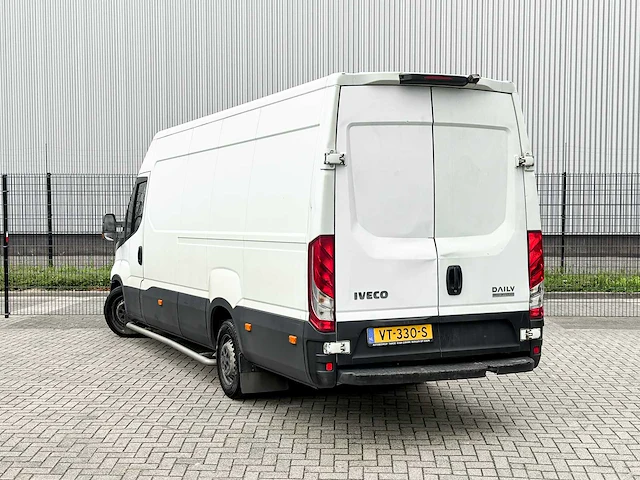 Iveco daily 35s11v 2.3 410 h3 106pk 2016 (origineel-nl) automaat, vt-330-s - afbeelding 36 van  37