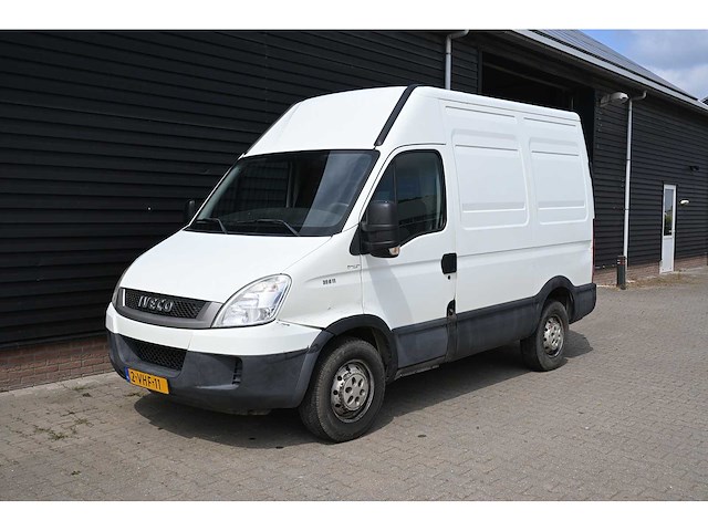 Iveco daily 35s11v 300 h2 l bedrijfswagen - afbeelding 1 van  20