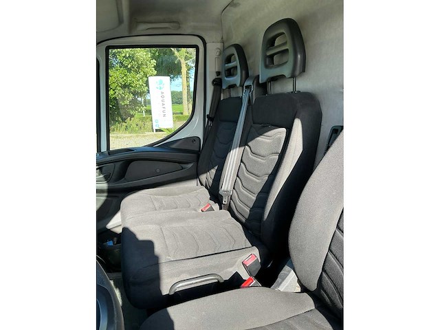 Iveco daily 35s13v 2.3 352 h3 l bedrijfswagen - afbeelding 7 van  19