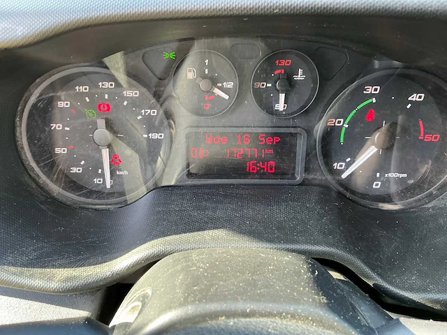Iveco daily 35s13v 2.3 352 h3 l bedrijfswagen - afbeelding 11 van  19