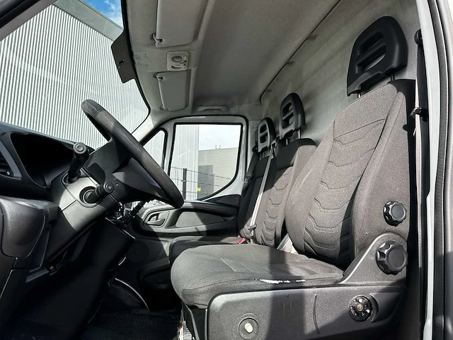 Iveco daily 35s13v 2.3 410 h3 126pk 2015 (3-persoons), v-418-xr - afbeelding 10 van  42