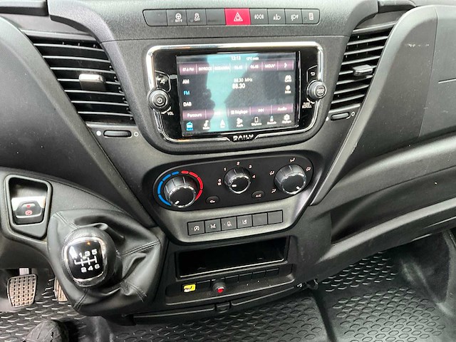 Iveco daily 35s14 hoogwerker - bedrijfswagen (schade) - afbeelding 8 van  18