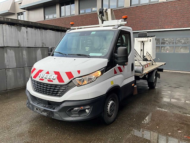 Iveco daily 35s14 hoogwerker - bedrijfswagen (schade) - afbeelding 1 van  18