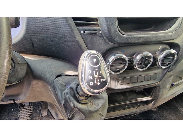 Iveco daily 35s14v 2.3 352 h1 | vvg-95-b - afbeelding 6 van  16