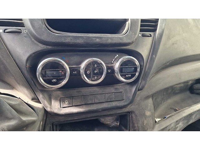 Iveco daily 35s14v 2.3 352 h1 | vvg-95-b - afbeelding 7 van  16