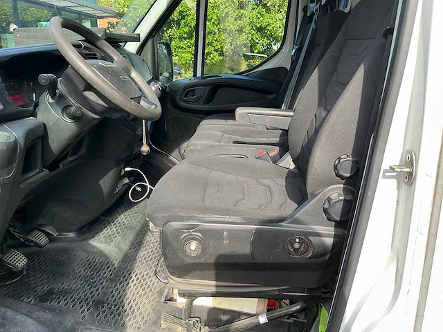 Iveco daily 35s15v 2.3 352 h2 l bedrijfswagen - afbeelding 7 van  20