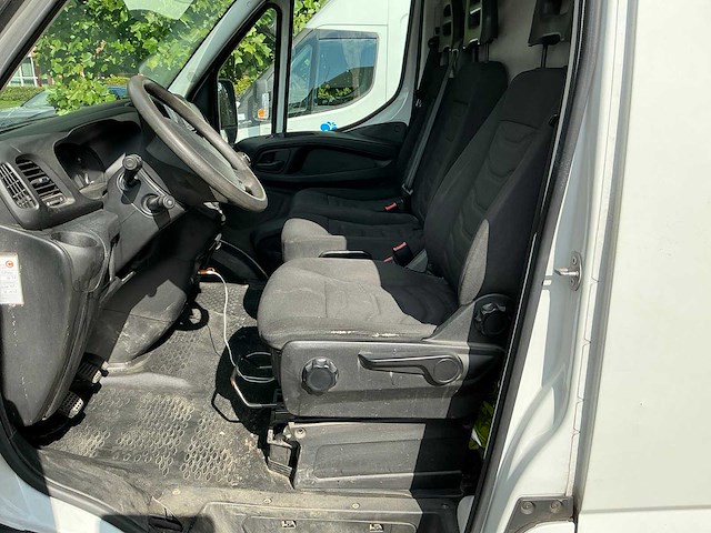 Iveco daily 35s15v 2.3 352 h3 l bedrijfswagen - afbeelding 6 van  22