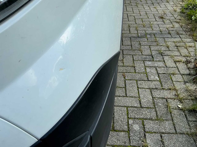 Iveco daily 35s16v 2.3 352 h3 l bedrijfswagen - afbeelding 2 van  17