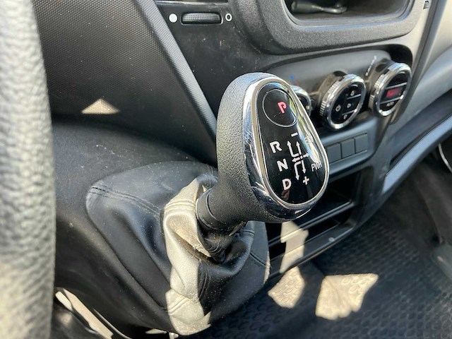 Iveco daily 35s16v 2.3 352 h3 l bedrijfswagen - afbeelding 8 van  17