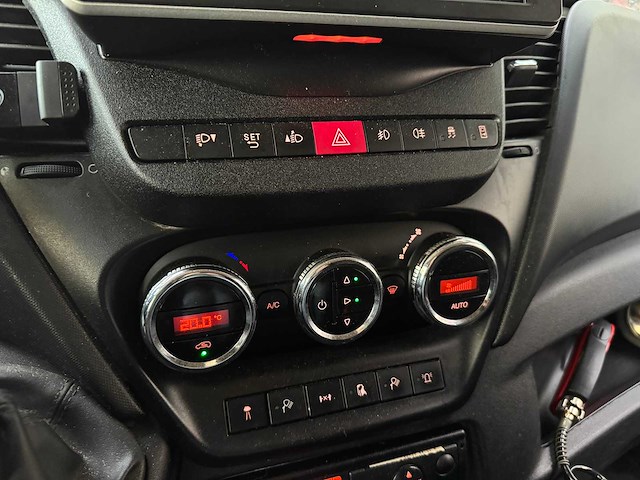 Iveco daily 40c17 3.0 375 170pk 2016, vs-281-h "no reserve" - afbeelding 26 van  41