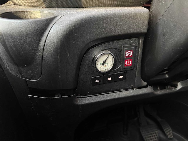 Iveco daily 40c17 3.0 375 170pk 2016, vs-281-h - afbeelding 31 van  48