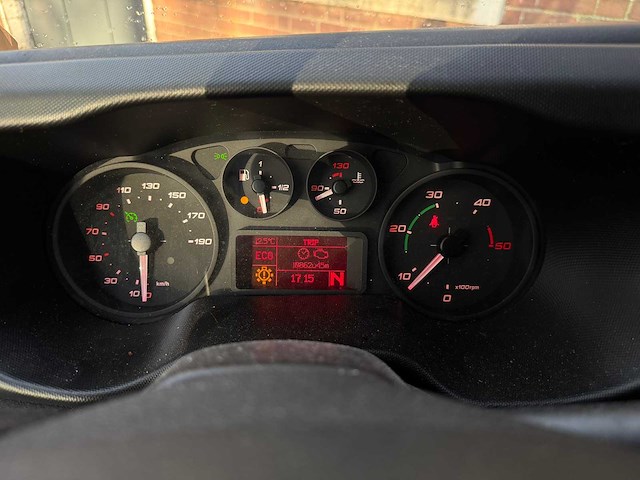 Iveco daily 40c17 3.0 375 170pk 2016, vs-281-h - afbeelding 35 van  47