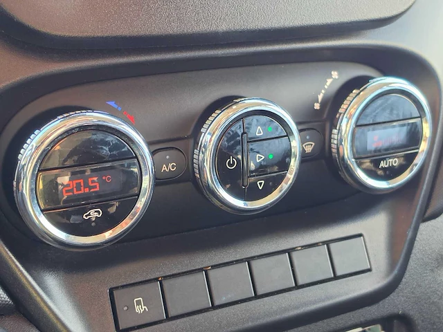Iveco daily 40c17 3.0 automaat tijhof 410 bedrijfswagen - afbeelding 18 van  18