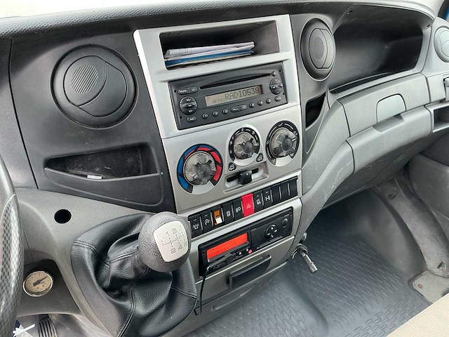 Iveco daily 40c18300 + veldhuizen oplegger - afbeelding 18 van  39