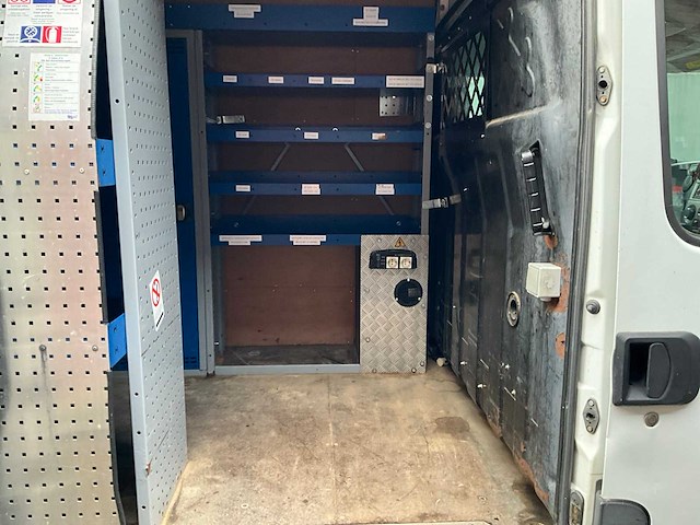 Iveco daily 50c18v - bedrijfswagen - afbeelding 2 van  15