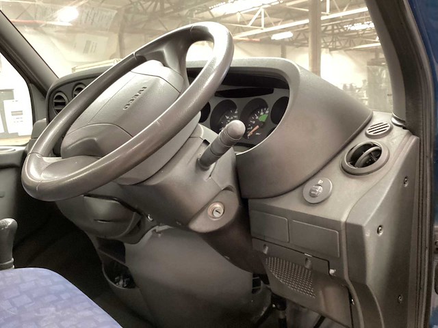 Iveco daily bedrijfswagen - afbeelding 1 van  11