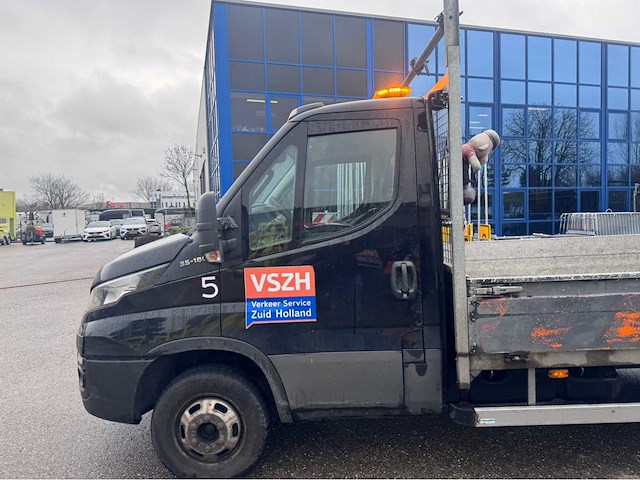 Iveco daily bedrijfswagen - afbeelding 3 van  33