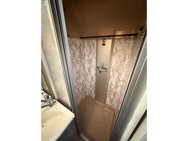 Iveco daily camper 2.5 turbo diesel s45 kampeerwagen niesmann & bischoff clou 4-tvf-30 - afbeelding 8 van  36