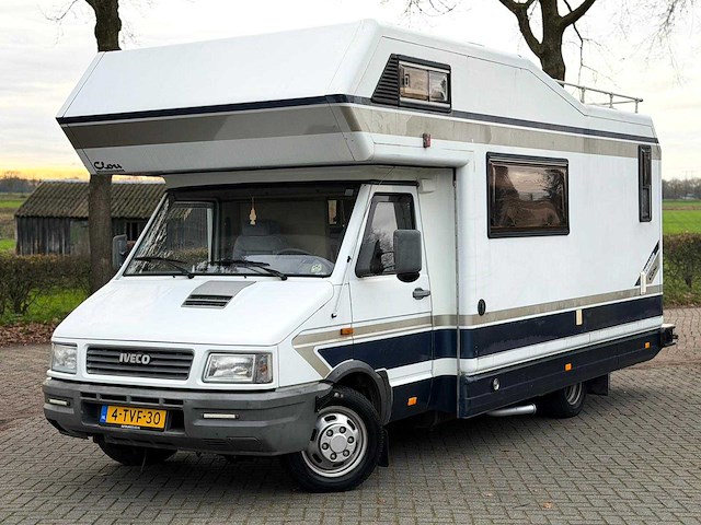 Iveco daily camper 2.5 turbo diesel s45 kampeerwagen niesmann & bischoff clou 4-tvf-30 - afbeelding 1 van  36