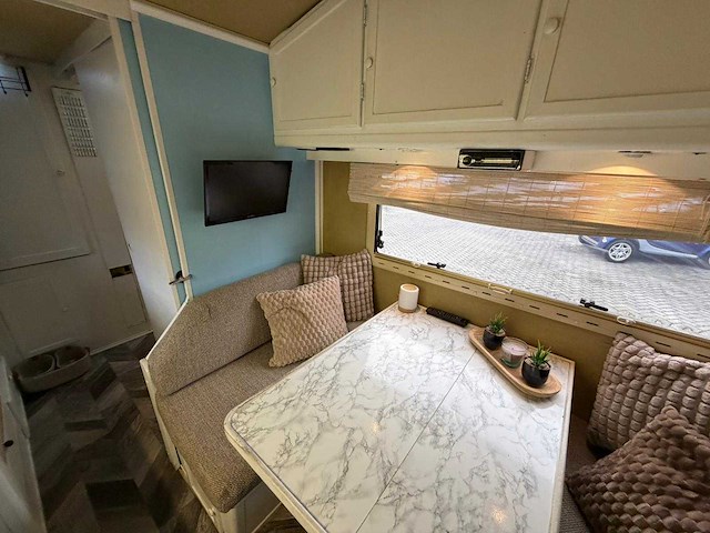 Iveco daily camper 2.5 turbo diesel s45 kampeerwagen niesmann & bischoff clou 4-tvf-30 - afbeelding 16 van  36