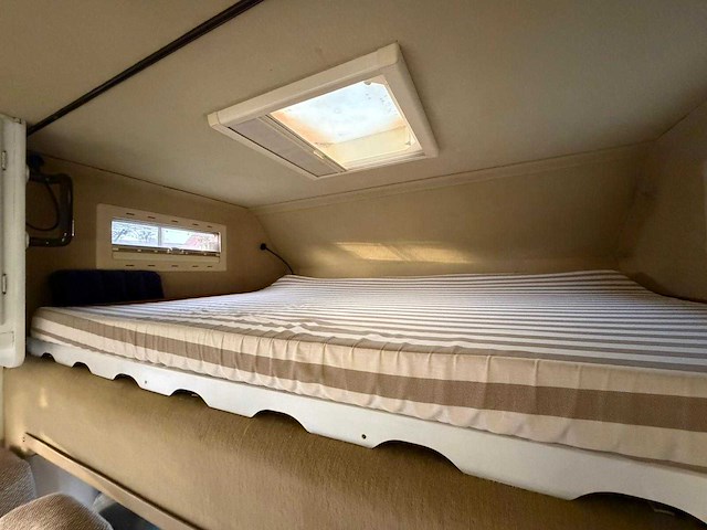 Iveco daily camper 2.5 turbo diesel s45 kampeerwagen niesmann & bischoff clou 4-tvf-30 - afbeelding 21 van  36