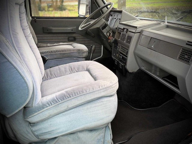 Iveco daily camper 2.5 turbo diesel s45 kampeerwagen niesmann & bischoff clou 4-tvf-30 - afbeelding 29 van  36