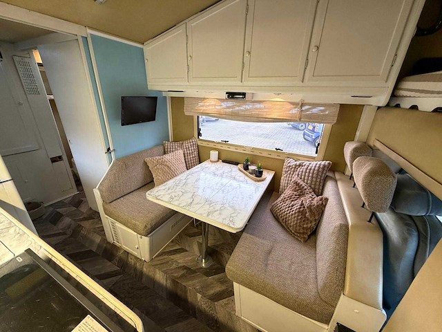 Iveco daily camper 2.5 turbo diesel s45 kampeerwagen niesmann & bischoff clou 4-tvf-30 - afbeelding 35 van  36