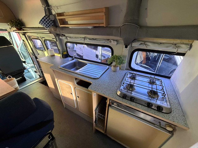 Iveco daily camper 35-12 v kampeerwagen 85-lsh-5 - afbeelding 10 van  30