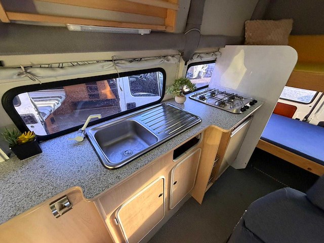 Iveco daily camper 35-12 v kampeerwagen 85-lsh-5 - afbeelding 15 van  30