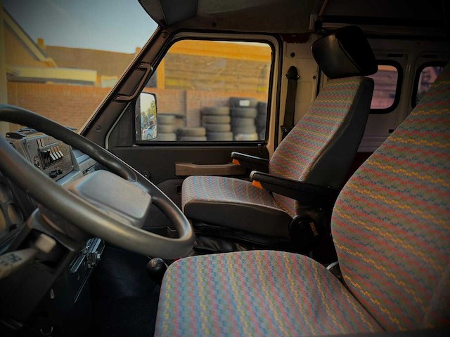 Iveco daily camper 35-12 v kampeerwagen 85-lsh-5 - afbeelding 26 van  30