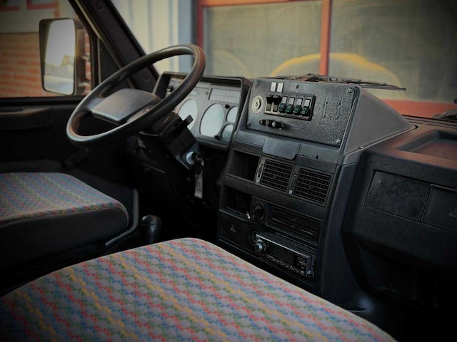 Iveco daily camper 35-12 v kampeerwagen 85-lsh-5 - afbeelding 27 van  30