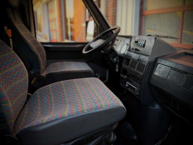 Iveco daily camper 35-12 v kampeerwagen 85-lsh-5 - afbeelding 29 van  30