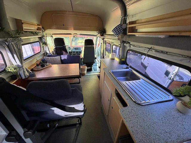 Iveco daily camper 35-12 v kampeerwagen 85-lsh-5 - afbeelding 9 van  30