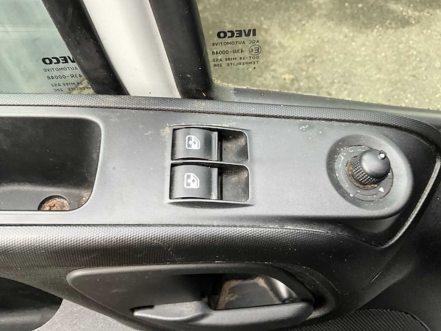 Iveco daily (marktkraam) - bedrijfswagen - afbeelding 13 van  25