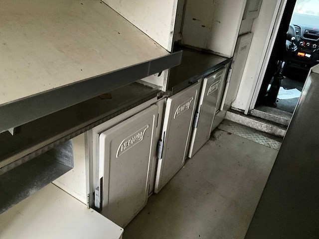 Iveco daily (marktkraam) - bedrijfswagen - afbeelding 2 van  23