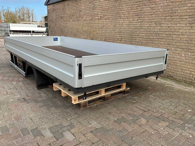 Iveco daily scattolini open laadbak 4922x2130mm - afbeelding 7 van  18