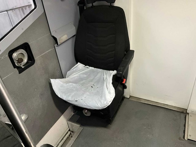 Iveco daily waardetransport - bedrijfswagen - afbeelding 7 van  19
