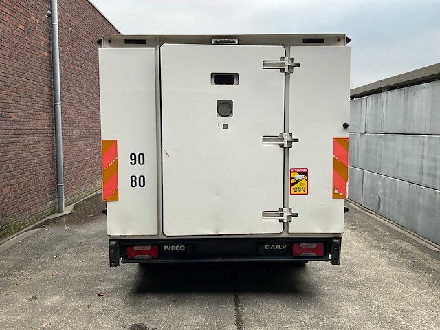 Iveco daily waardetransport - bedrijfswagen - afbeelding 15 van  19