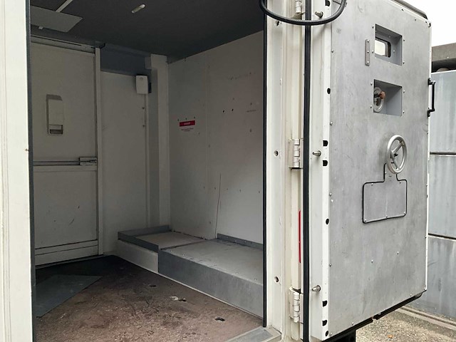 Iveco daily waardetransport - bedrijfswagen - afbeelding 18 van  19